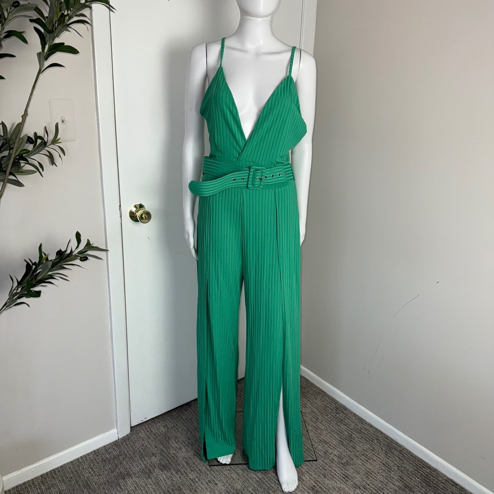 Micas Green Plisse Jumpsuit Belted Wide Leg Slit Spaghetti Strap Romper Size‎ M